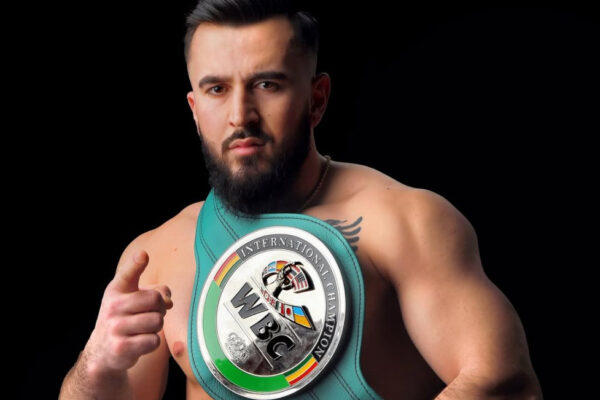 Amarildo Bakaj i jep fund karrierës në boksin profesionist në mënyrë të papritur