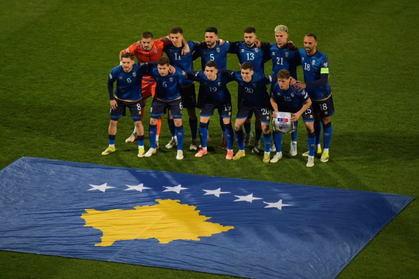 Kurti mesazh FFK-së: Keni krijuar ekip që i dha besim një kombi të tërë