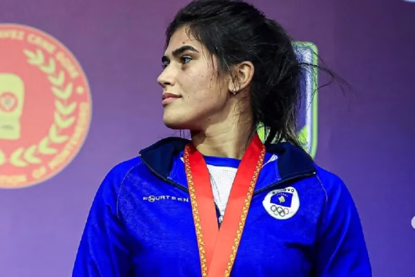 Donjeta Sadiku sot në ring për medalje në Kupën Botërore të Boksit