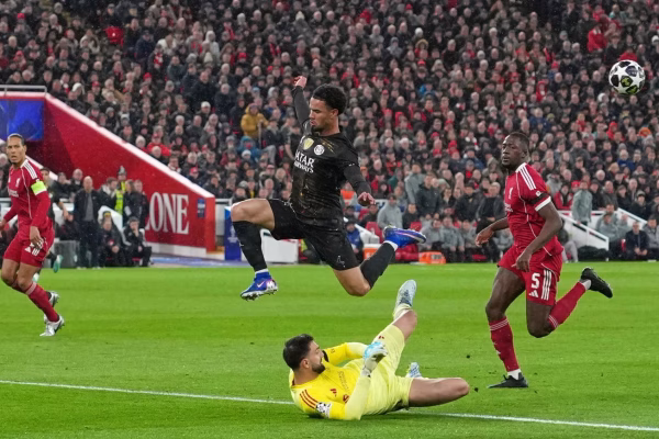 Pa gola në “Anfield” pas 45 minutave, PSG afër gjysmëfinales