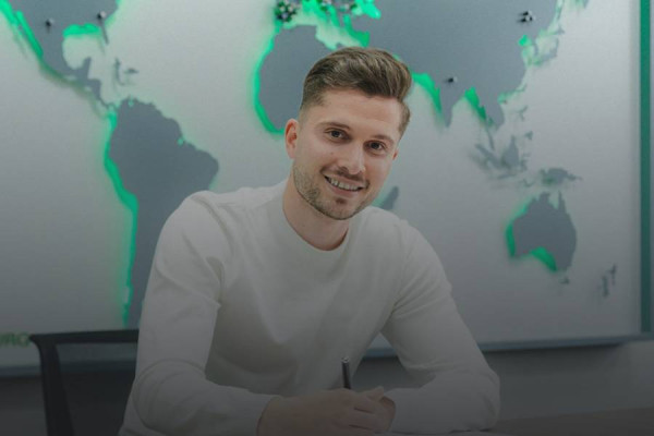 Rexhbecaj bëhet me skaudër të re