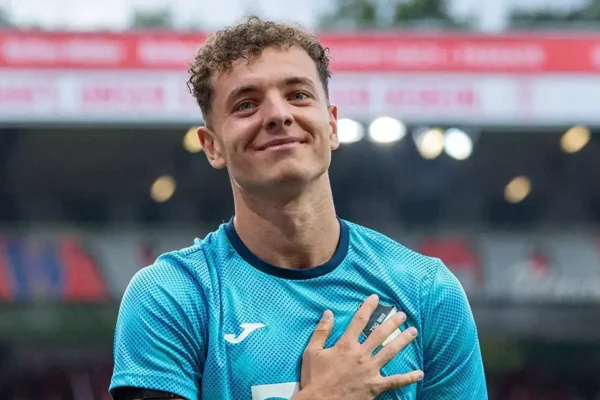 Asllani “ndez” merkaton, Bayern Munich, Barcelona dhe Dortmund në garë për sulmuesin kosovar