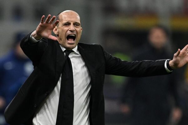 Allegri iu jep të drejtë tifozëve për fishkëllimat dhe pranon frikën më të madhe: Championsi është në rrezik