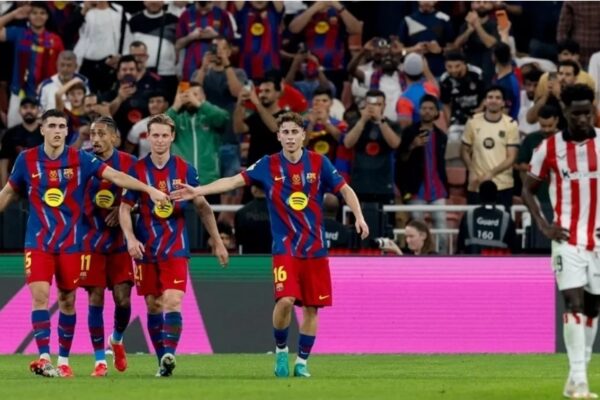 Paris Saint-Germain dëshiron të “vjedhë” një tjetër yll nga Barcelona