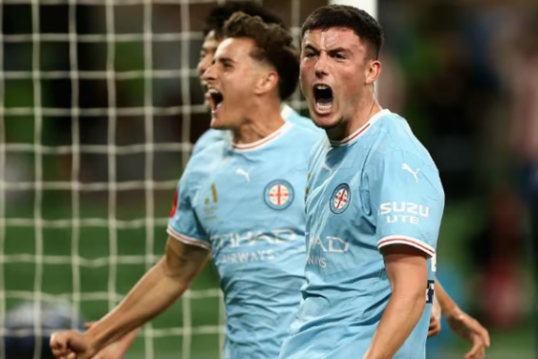 Gol i gjithi shqiptar, talenti Memeti bën heroin (Video)