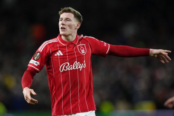 Manchester United “hedh grepat”, përforcimi i parë për sezonin e ri vjen nga Premier League