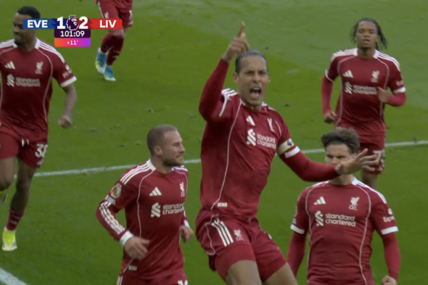 Fitore e çmendur e Liverpool-it në derbi, Van Dijk shënon në minutën e 101-të. Broja luan minutat e fundit në humbjen e Burnley