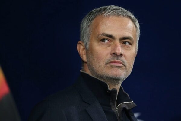 Real Madridi po e shqyrton seriozisht rikthimin e Jose Mourinhos