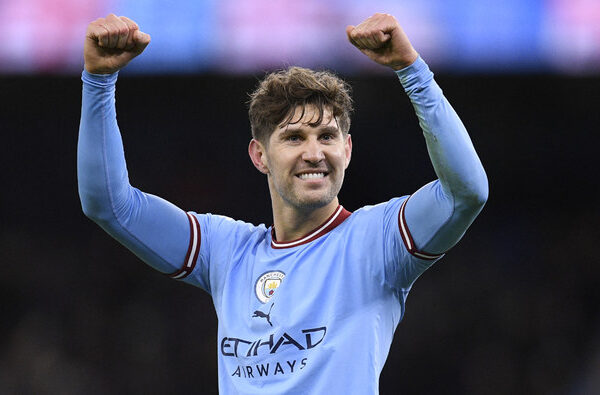 Manchester City, Stones njofton largimin në fund të sezonit