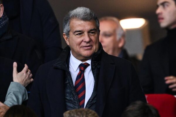 Laporta për rinovimin e Flick: Asnjë nxitim, do të flasim me qetësi në fund të sezonit