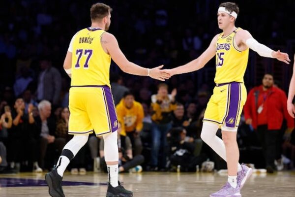 NBA/ Donçiç rikthehet në Europë për t’u kuruar