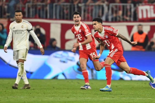 Bayern fiton finalen e parakohshme, eliminon Realin