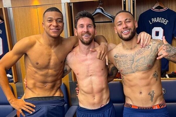 Mbappé, ende i habitur: Messi është një ekzagjerim, me të dhe Neymar në stërvitje te PSG…