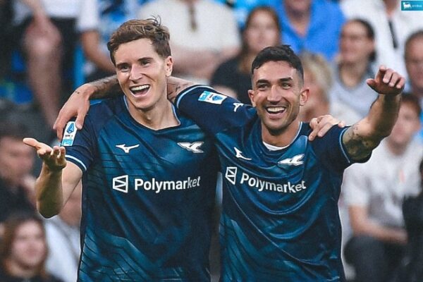 Napoli befasohet në shtëpi nga Lazio. Sarri i jep leksionte Conte-s dhe afron Interin me titullin (video)