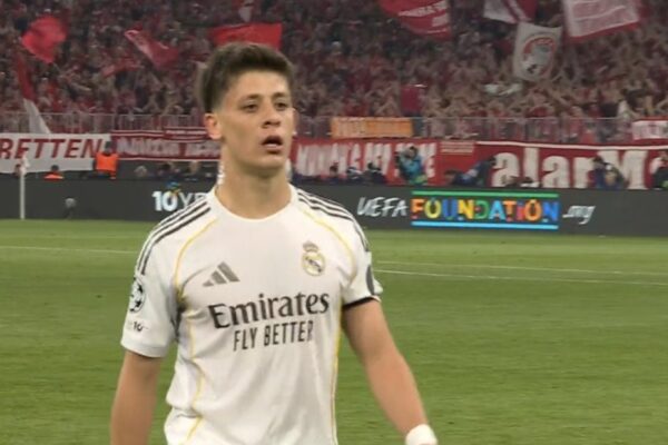 45′ e para: “Spektakël” në “Allianz Arena”. Arda Guler i jashtëzakonshëm, mungon goli në “Emirates” (video)
