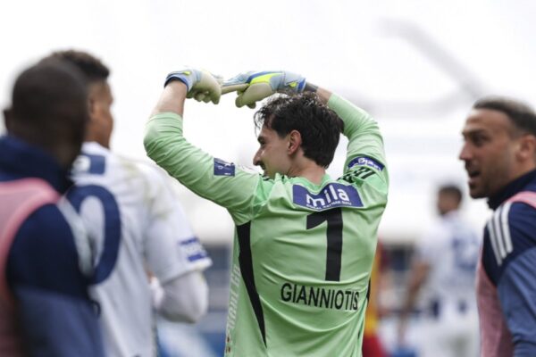 Çmimi “Puskas” për këtë vit do të shkojë në Superligën turke? Portieri grek shënon gol nga porta në portë (video)