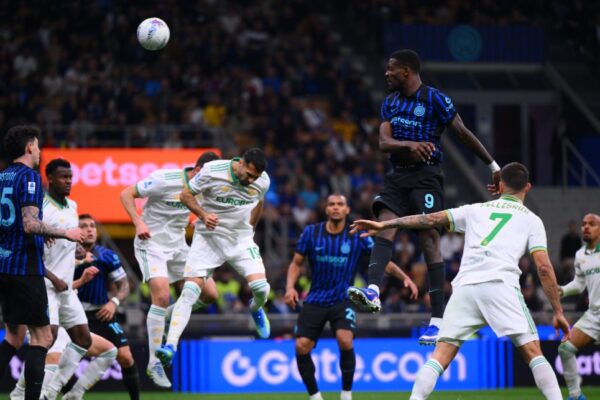 Një pjesë e dytë e jashtëzakonshme, Inter i jep fund “thatësirës” dhe fiton bindshëm ndaj Romës (video)