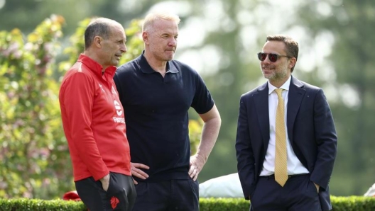 Milani përgatit “revolucionin”, Leao “sjell” Zirkzee. Çfarë dysheje me Sorloth për Allegrin