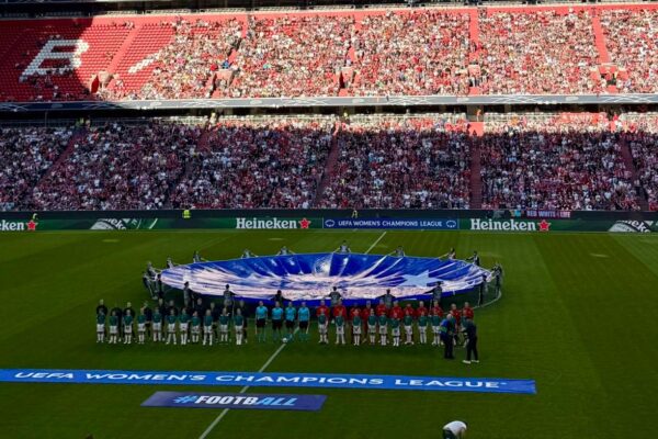 Women Champions League/ Emanuela Rusta e katërt në gjysmëfinalen e madhe mes Bayern-it dhe Barçës