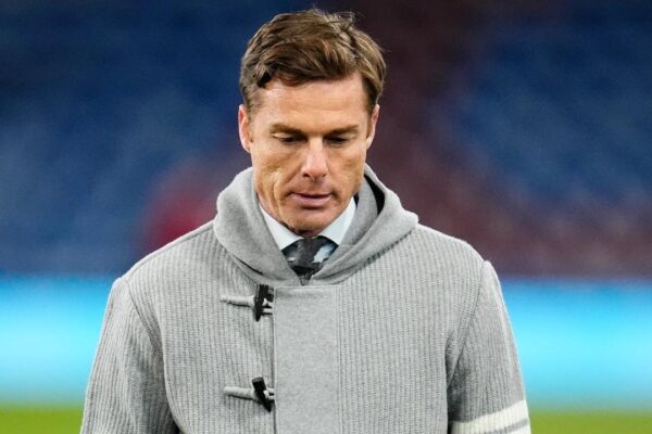 Scott Parker jep dorëheqjen pas dështimit, Burnely i Brojës kërkon  Craig Bellamy për të ardhmen