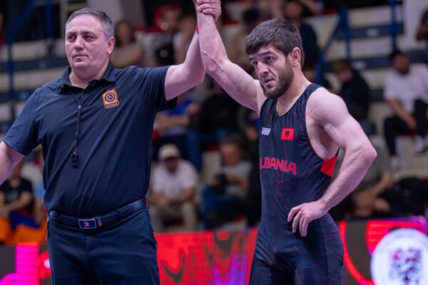 Europiani i Mundjes në RTSH/ Abakarov kualifikohet në gjysmëfinale