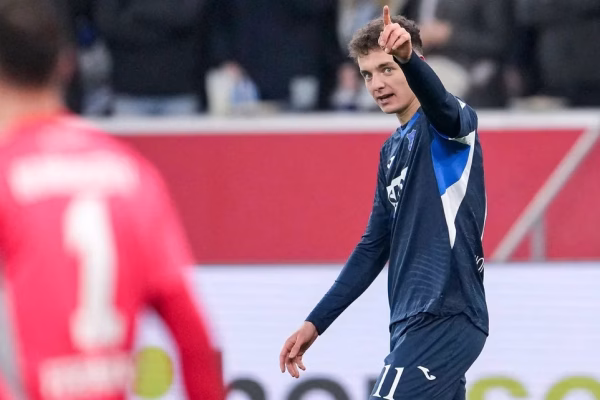 Intervistë e Fisnik Asllanit për sekretet e formës së tij dhe krenarinë për përfaqësimin e Kosovës