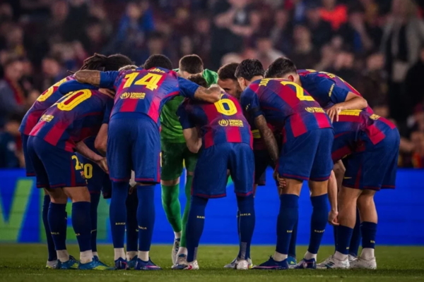 Barcelona ka në listë dy mbrojtës anësorë që po shkëlqejnë në Serie A