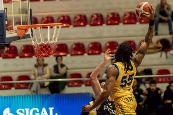 Play-Offi në basketboll: Gjithçka vendoset në Suharekë ndërmjet Yllit e Pejës