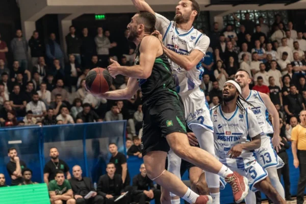 Dramë deri në fund në Superligën e Basketbollit, java e fundit vendos për “Play-off”-in dhe mbijetesën