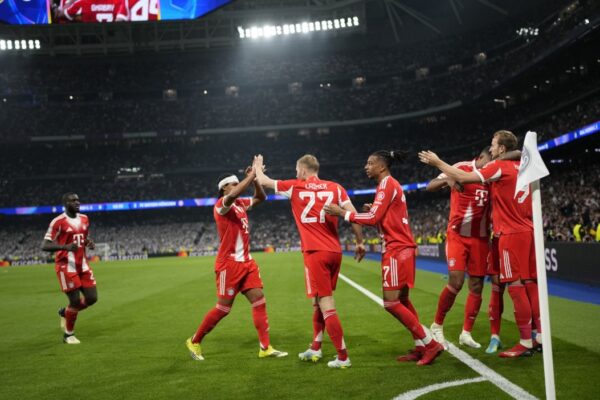 Spektakël në “Bernabeu”, Bayern me fitore të madhe por kualifikimi ende nuk është vendosur (video)