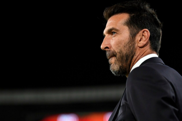 Buffon zyrtarizon dorëheqjen nga roli i tij në kombëtaren e Italisë