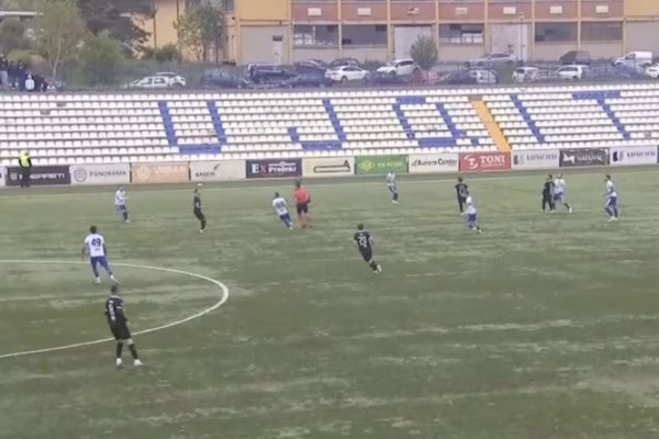 Rifillon ndeshja në Ferizaj me tribuna të zbrazëta