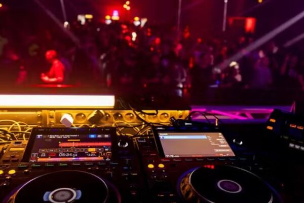 70 futbollistë të përfshirë në skandalin e eskortave, edhe nga Milani, Juventusi dhe Interi