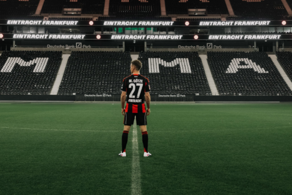 Heroi i Kupës së Botës 2014 rinovon me Eintracht Frankfurt