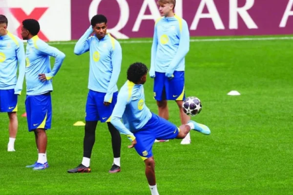 Barcelona ankohet në UEFA për gjendjen e fushës në Wanda Metropolitano
