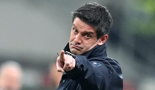 Chivu në versionin menaxher, Interi dyfishon pagën e trajnerit në kontratën e re