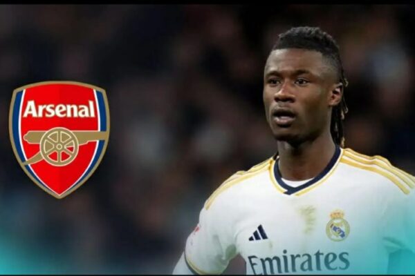 Arsenali futet në garë për Camavingan, në lojë edhe Manchester United