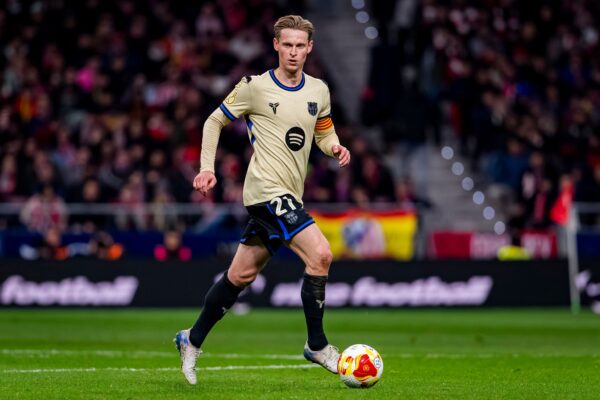 Frenkie De Jong mund të mungojë për Barcelonën kundër Atletico Madridit