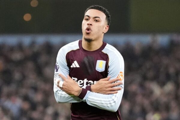 Tri ekipet e Premier League dhe PSG në garë për yllin e Aston Villa, kushton 80 milionë euro