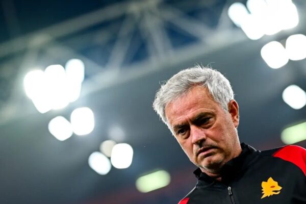 “Pse mos të marrim Mourinho-n si trajner?”, propozimi i një interisti sjell debat të madh në Itali