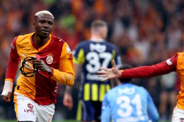 Galatasaray fiton derbin e Stambollit ndaj Fenerbahce dhe vulos titullin (video)