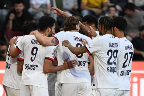 Me mendjen te Bayern, por PSG nuk fal në kampionat. Fitore bindëse në transfertë dhe tani kryeson e qetë renditjen (video)