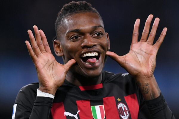 Milani e shet Leaon për 40-50 milionë euro: Arabia, Premier dhe Barcelona në sfond