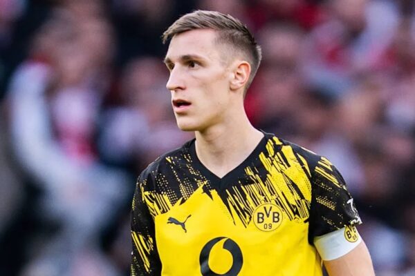 Schlotterbeck zgjat kontratën me BVB deri në 2031-in