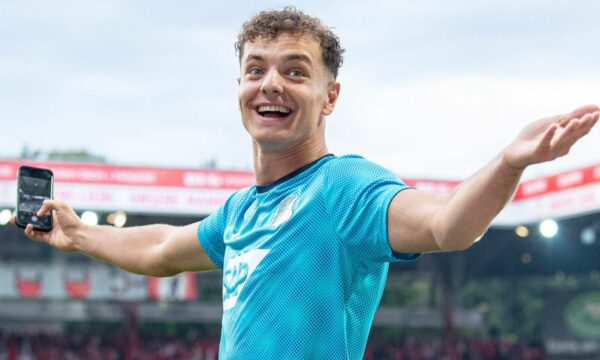 Borussia Dortmund nis përpjekjet për transferimin e Fisnik Asllanit