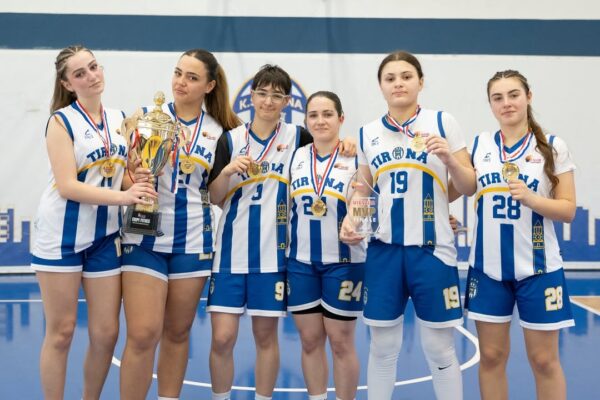 Basketboll/ Tirana shpallet kampione e Kampionatit Kombëtar U-18 për vajza për të tretin vit radhazi
