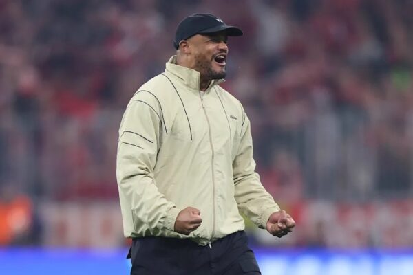 Kompany kërkon përqëndrim: Sa tituj do të fitojmë dhe si do t’i festojmë vendoset tani!