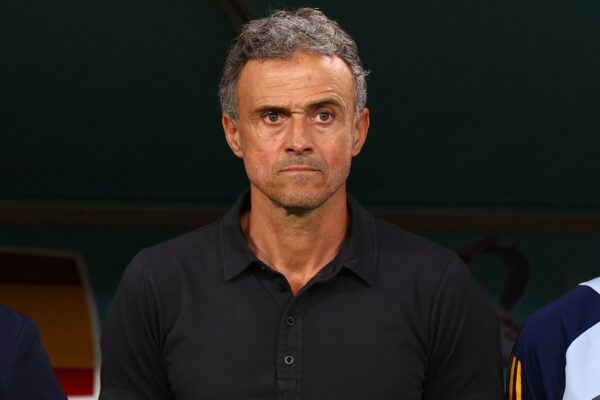 Luis Enrique barazon rekordin historik te Paris Saint-Germain