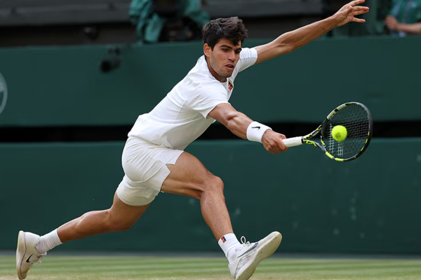 Tenis, Alcaraz heq dorë: Nuk do të luaj në Wimbledon