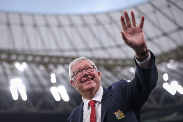 Alex Ferguson në spital para ndeshjes së United, reagon Carrick: Uroj që kjo fitore t’i japë një shtysë